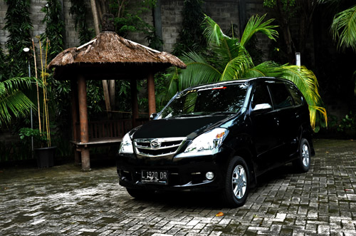 SQ Champ @ EASCA AutoBlackThrough 2013, Surabaya